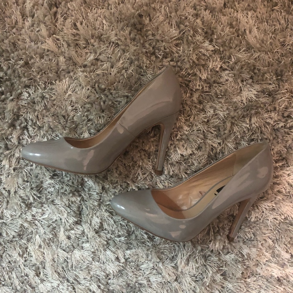 Zara light grey pumps